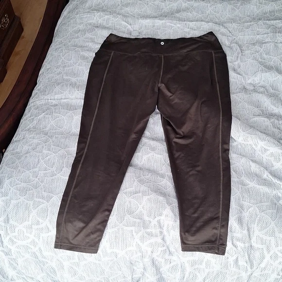 RBX YOGA PANTS SIZE- 2X COLOR- GREEN CAMO - Picture 2 of 5